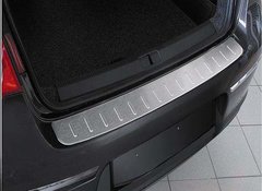 Embellecedor protector maletero en aluminio VW Golf V